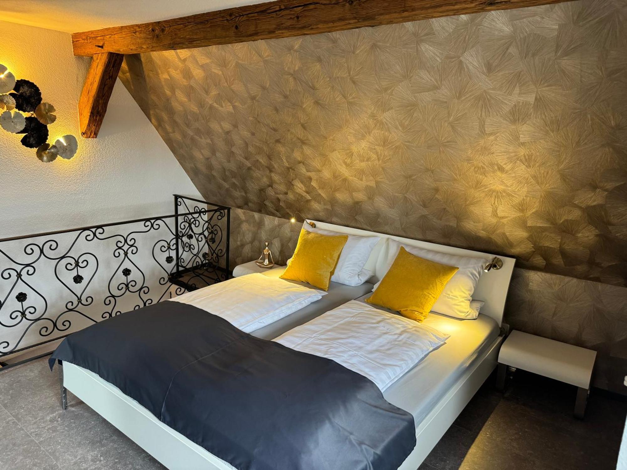 #Stadtspeicher - Suite Goldener Stern In Der Altstadt โรเทนบวร์ก อ็อบ แดร์เทาเบอร์ ภายนอก รูปภาพ